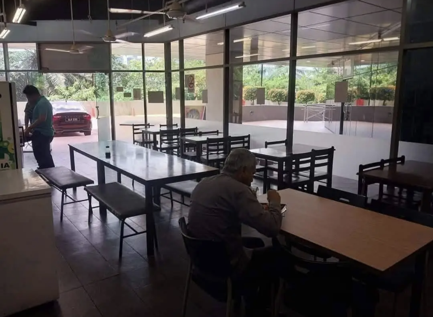 Cafe & Central Kitchen