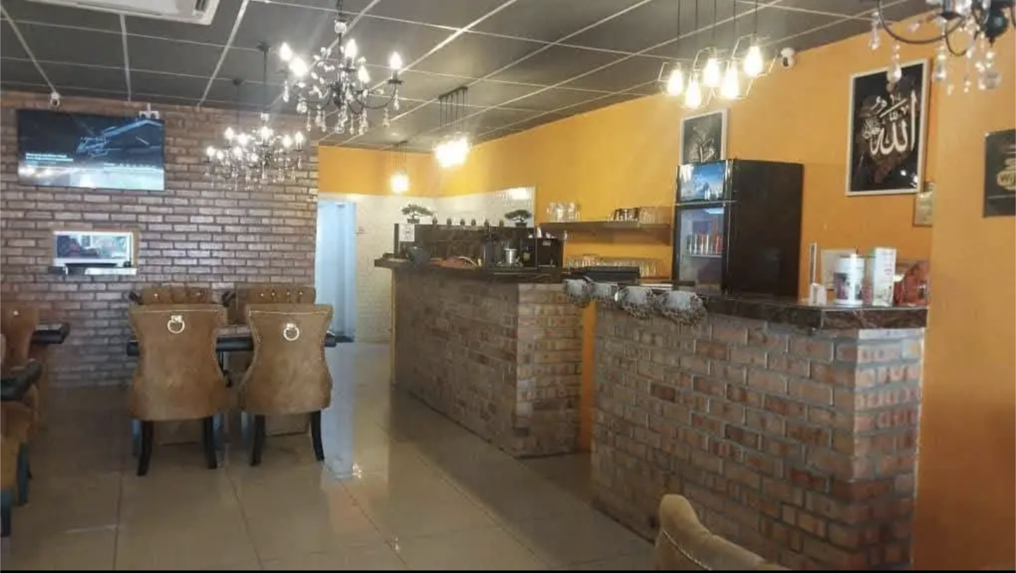 FINE DINING RESTAURANT